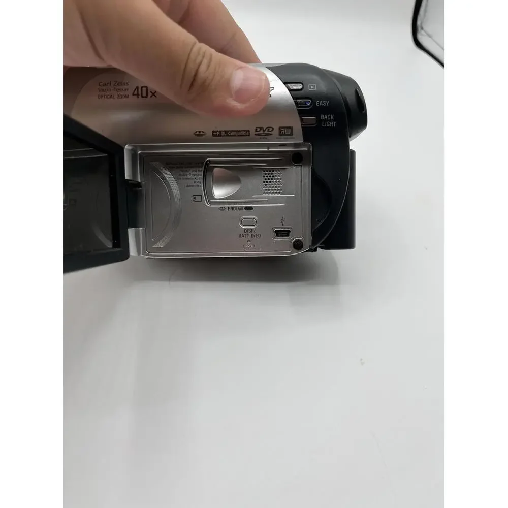 SONY Video Handycam Camcorder with 40x Optical Zoom Digital DCR-DVD610 DVD